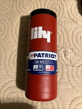 Lily Red Insulated Patriot 20 oz Bottle